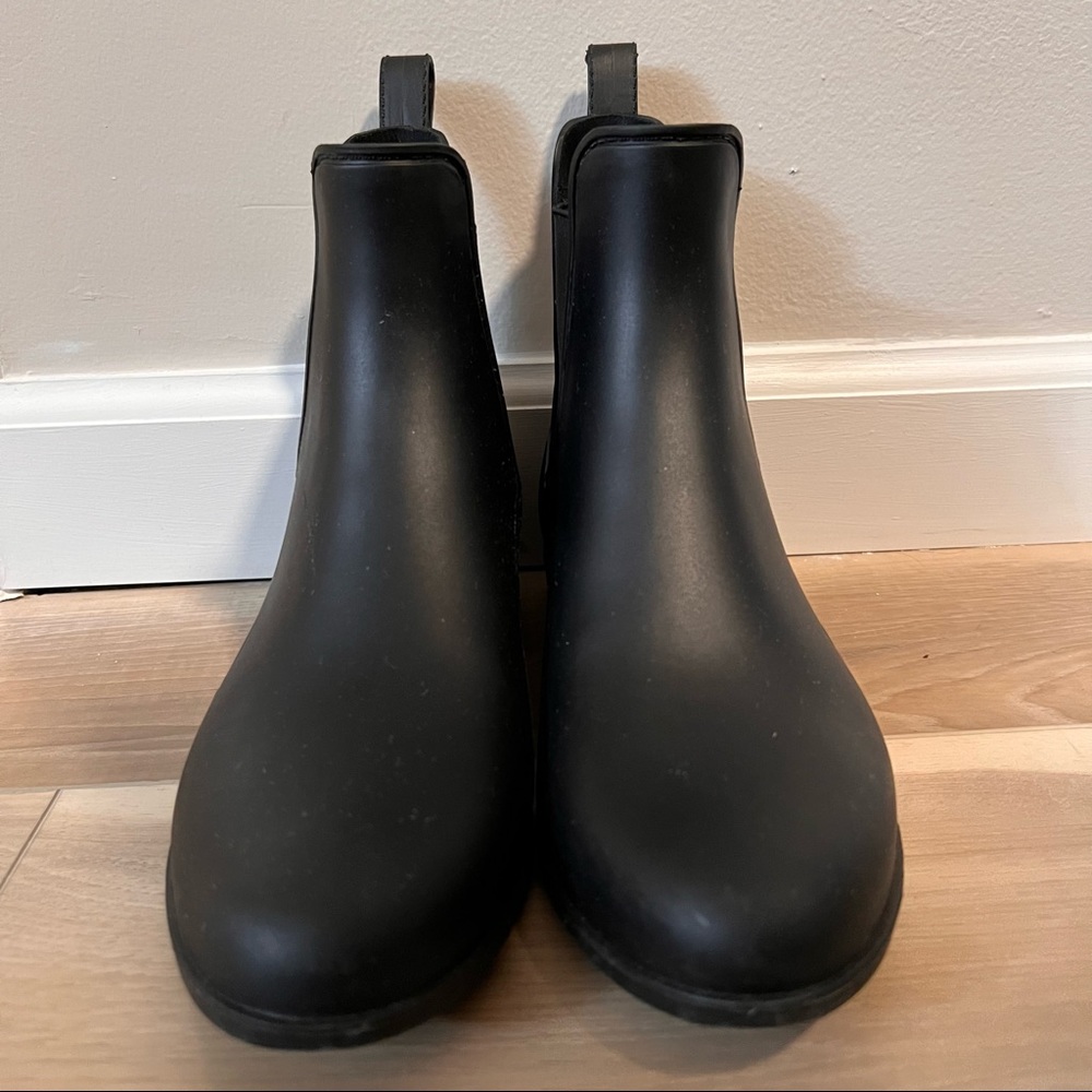 Sam Edelman Black Tinsley Chelsea Rain Booties